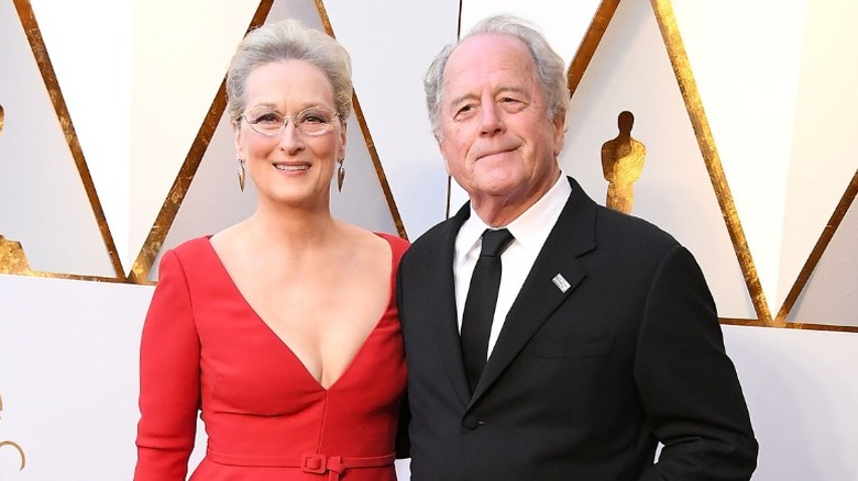 Meryl Streep e Don Gummer sorridono sul red carpet