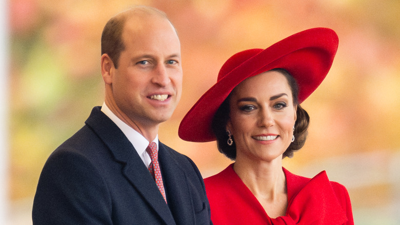 Il principe William e Kate Middleton sorridono