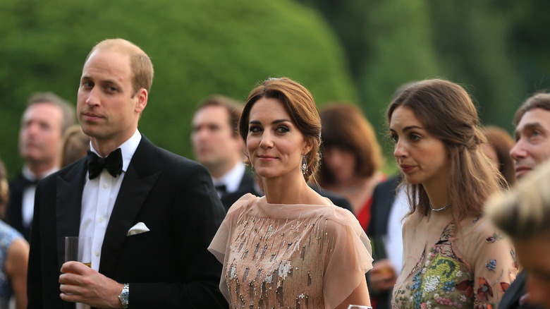 Rose Hanbury accanto al principe William e Kate Middleton