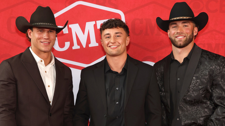 I Montana Boyz sul tappeto rosso ai CMT Awards