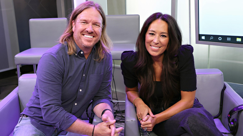 Chip e Joanna Gaines hanno i capelli lunghi 