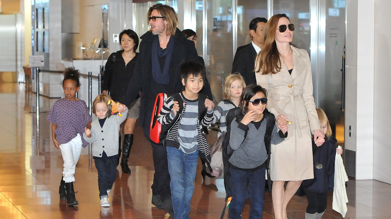 Brad Pitt e Angelina Jolie e i loro figli