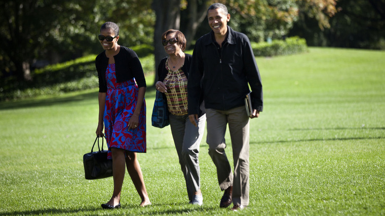 Marian Robinson con Michelle e Barack Obama