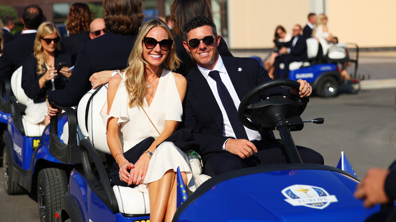 Rory McIlroy ed Erica Stoll sorridono