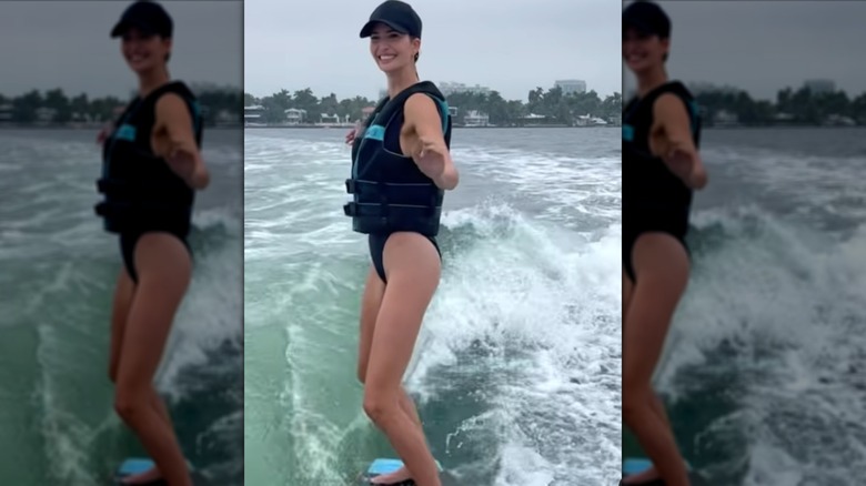 Ivanka Trump fa wakesurf