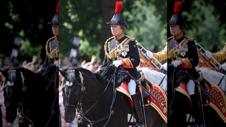 La principessa Anna a cavallo