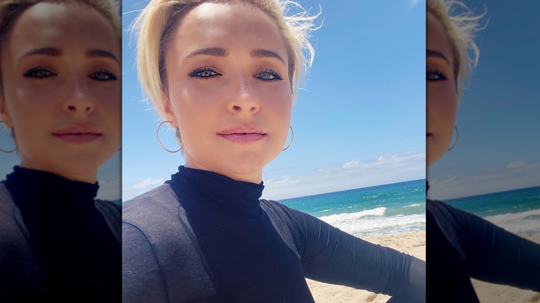 Hayden Panettiere in spiaggia