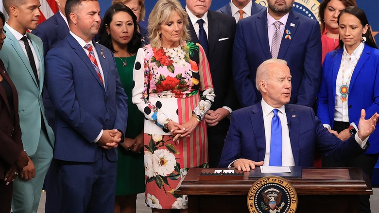 Abito con motivo floreale di Jill Biden