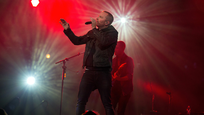 Chris Tomlin si esibisce