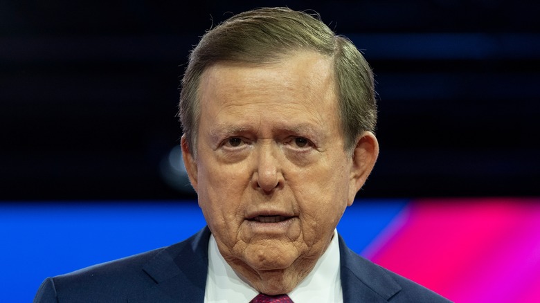 Lou Dobbs sul palco