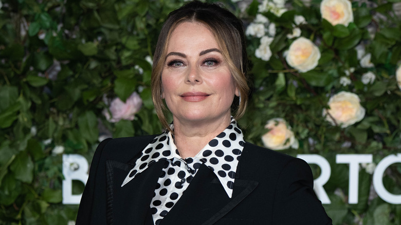 Maglietta a pois di Polly Walker