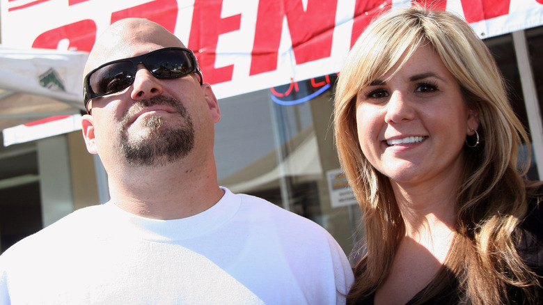 Jarrod Schulz e Brandi Passante alla grande inaugurazione del loro negozio