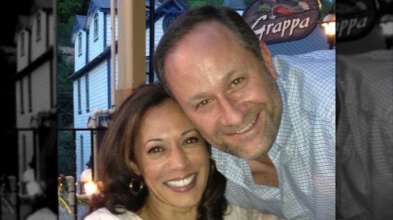 Selfie di Kamala Harris e Doug Emhoff