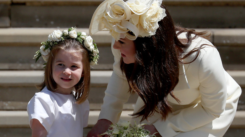 Kate Middleton si prende cura della principessa Charlotte