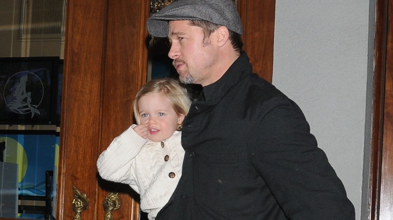 La piccola Shiloh Jolie-Pitt con Brad Pitt