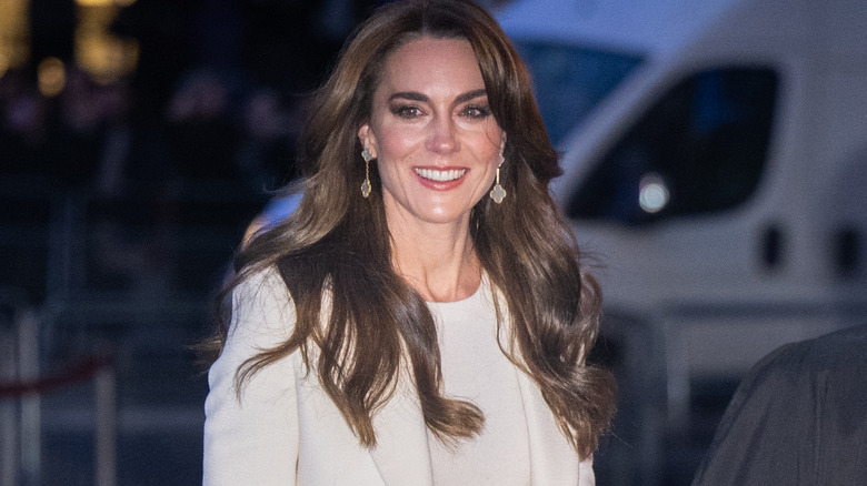 Abito bianco di Kate Middleton