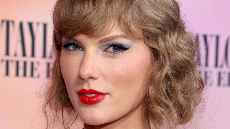 Ombretto blu del film Eras di Taylor Swift