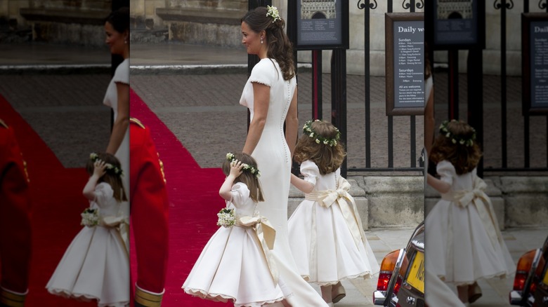 Pippa Middleton con le damigelle dei fiori