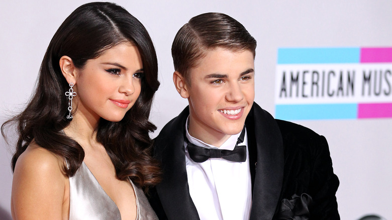 Selena Gomez e Justin Bieber sul red carpet