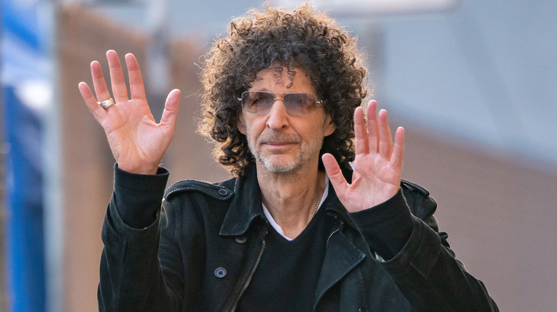 Occhiali da sole Howard Stern giacca nera