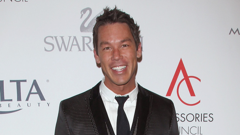 David Bromstad sorride