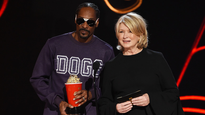 Snoop Dogg e Martha Stewart presentano