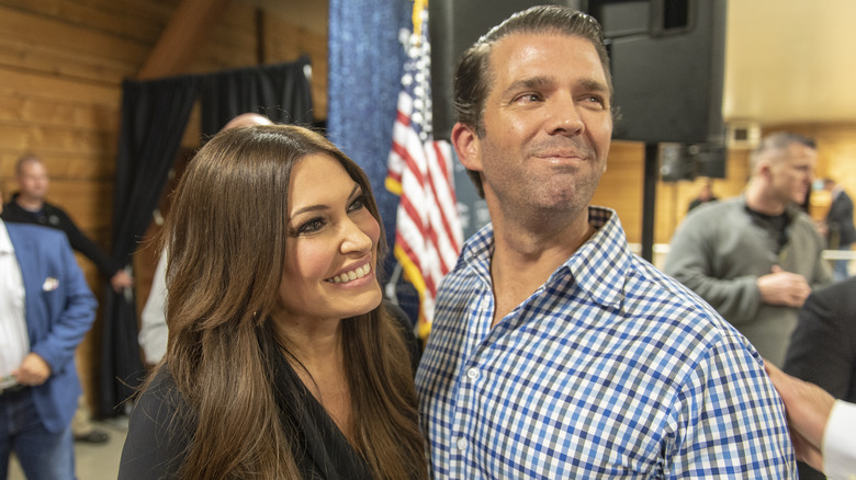 Kimberly Guilfoyle, Donald Trump Jr. sorride