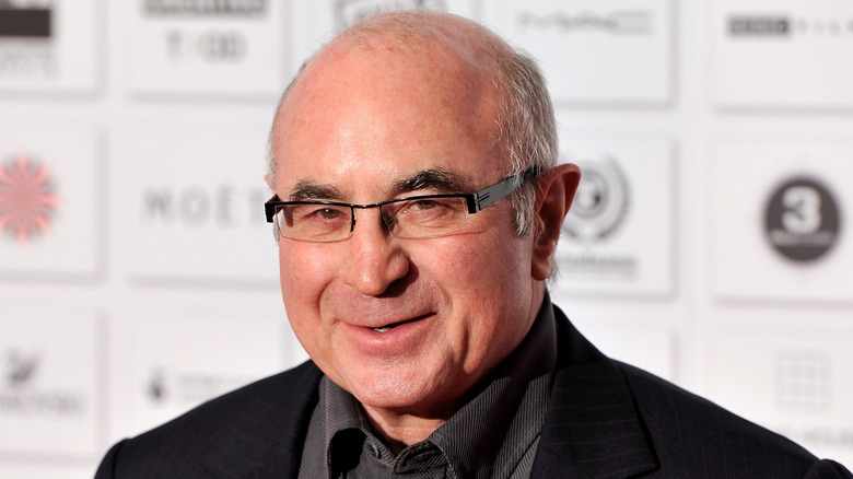 Bob Hoskins sorride