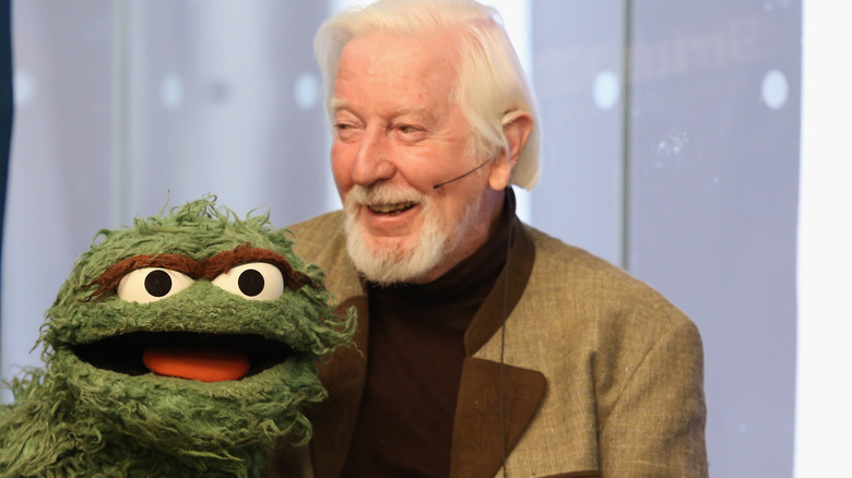 Caroll Spinney con Oscar il brontolone