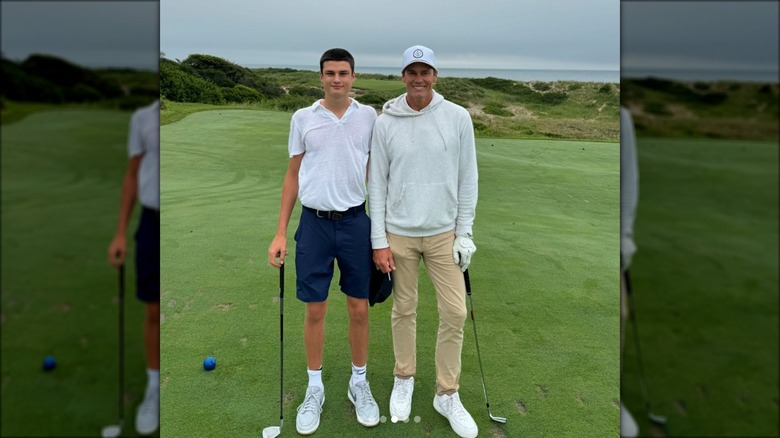 Jack e Tom Brady giocano a golf