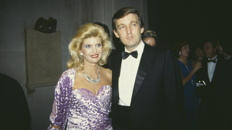 Ivana Trump e Donald Trump al Met Gala del 1985