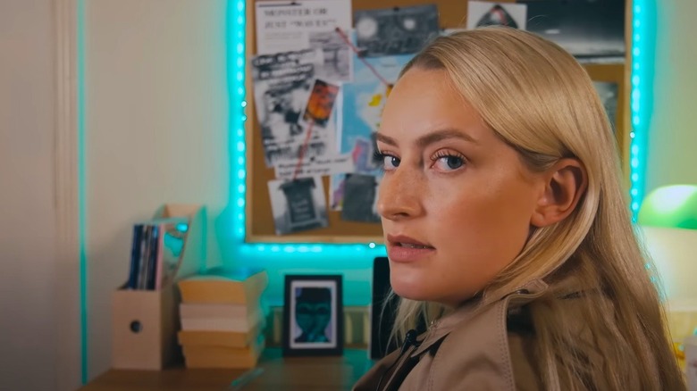 Amelia Dimoldenberg nel video di Vice