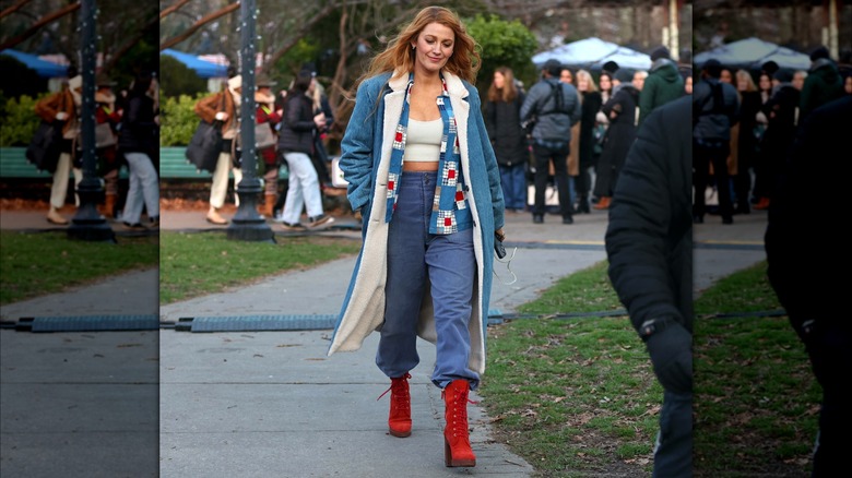 Stivali rossi patchwork Blake Lively