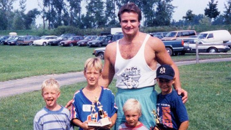 Rob Gronkowski con suo padre e i suoi fratelli