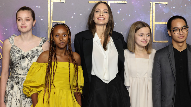 Angelina Jolie e i bambini alla première di Eternals