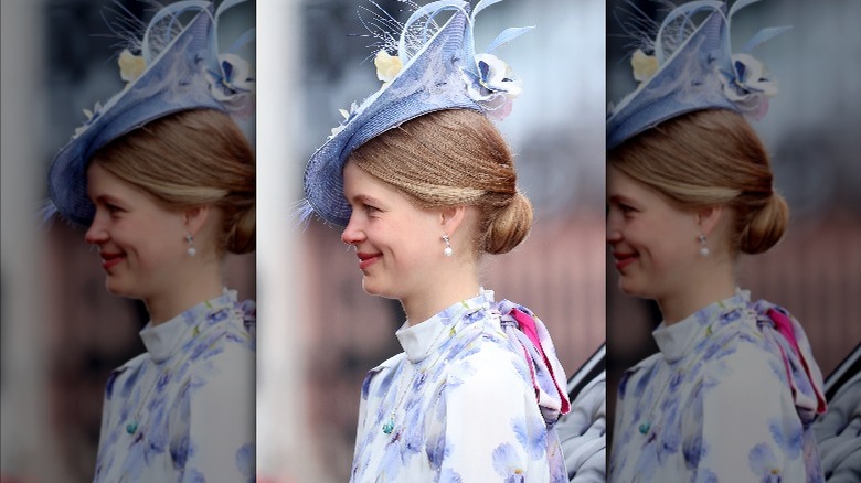 Lady Louise Windsor sfila per la parata dei colori