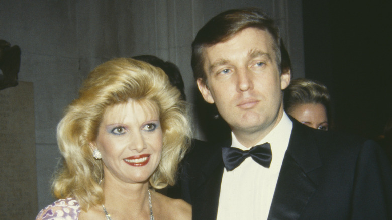 Donald Trump e Ivana in posa