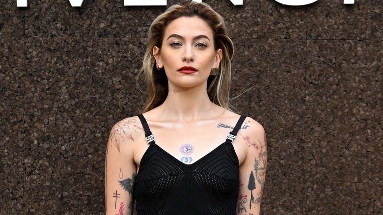 Paris Jackson con i tatuaggi