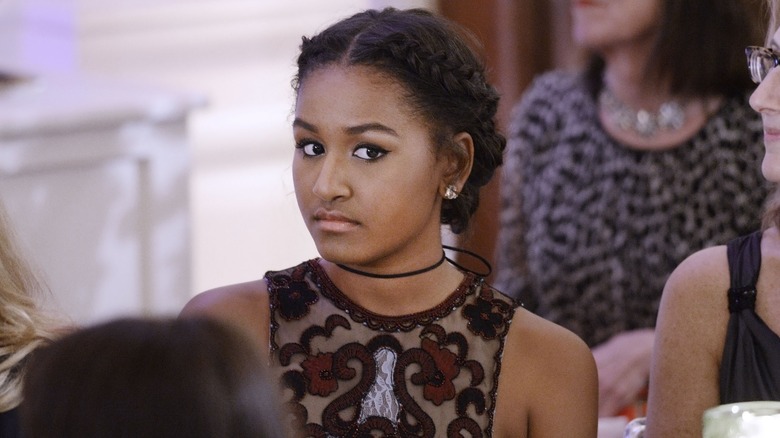 Sasha Obama indossa un top senza maniche