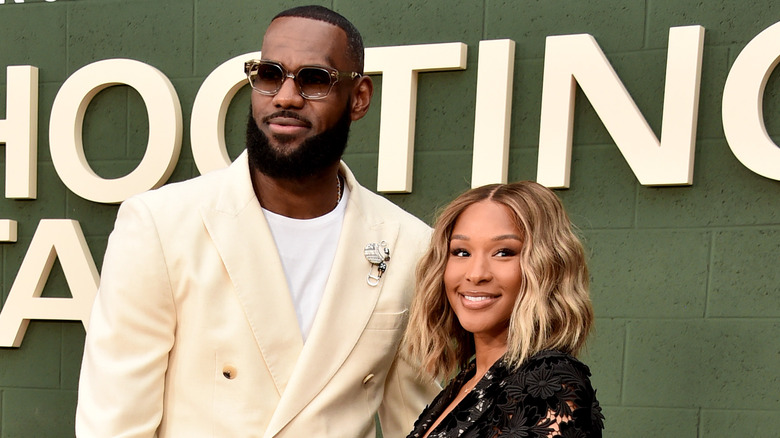 LeBron e Savannah James alla première di Shooting Stars