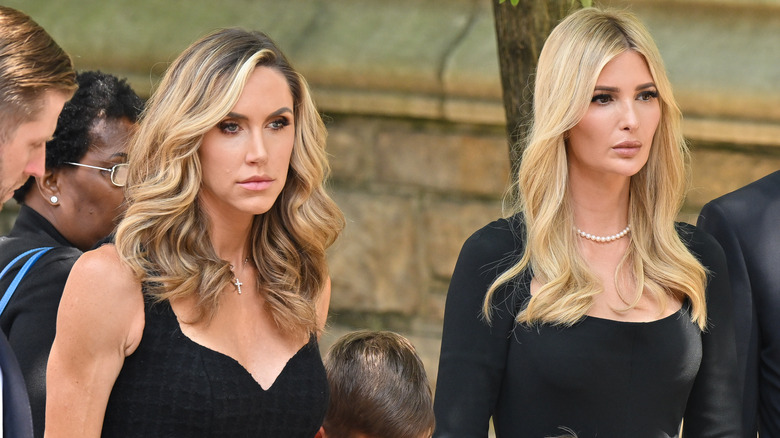 Lara Trump, Ivanka Trump vestita di nero