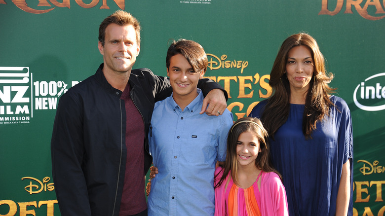 Cameron Mathison con la sua famiglia