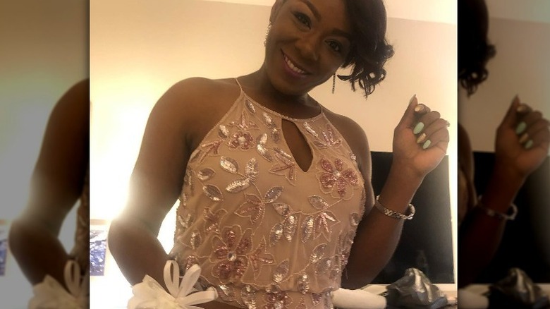 Keke Jabbar in abito da sposa