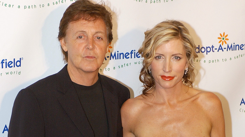 Paul McCartney e Heather Mills sul red carpet