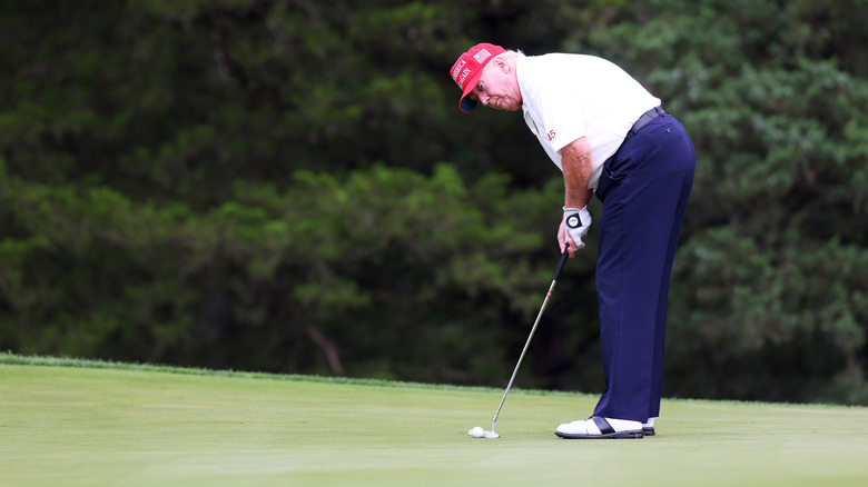 Donald Trump mette in campo il golf