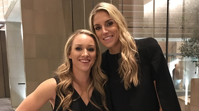 Elena Delle Donne e Amanda Clifton, sorridenti