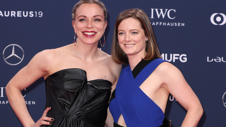 Kate Helen e Richardson-Walsh, sorridenti