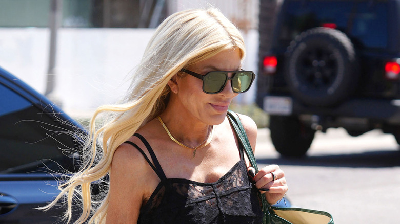 Occhiali da sole neri Tori Spelling