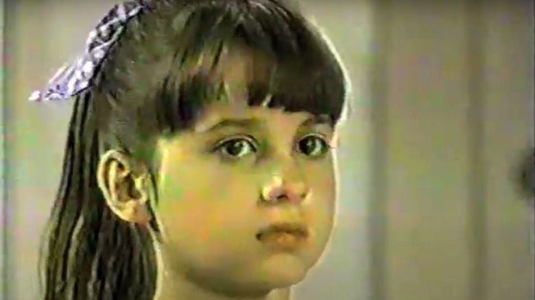 La giovane Lacey Chabert nei panni di Bianca in una scena di All My Children