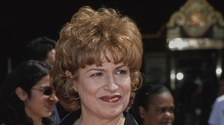 Joy Behar posa per una foto.